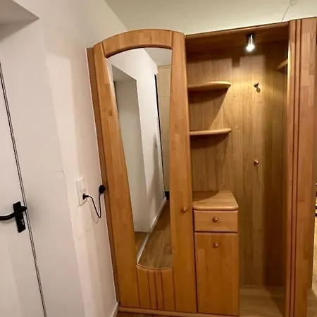 Studio Mit Terrasse Im Zentrum شقة غروناو