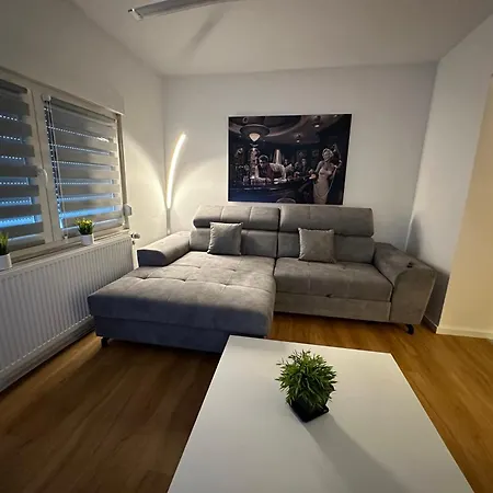 Studio Mit Terrasse Im Zentrum شقة